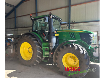 Traktor JOHN DEERE 6215R