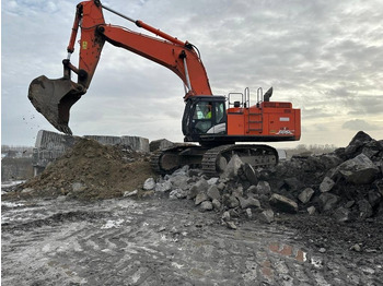 Pásové rýpadlo HITACHI ZX690