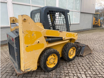 Smykový nakladač Gehl 3840 E     2015: obrázek 4