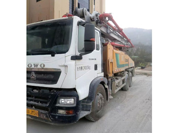 Autočerpadlo XCMG Manufacturer Concrete Pump Machine HB43V Used 43m HOWO Small Concrete Pumps Truck For Sale: obrázek 2