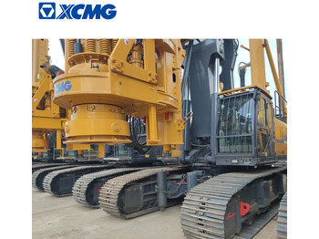 Samojízdné beranidlo XCMG XE400E