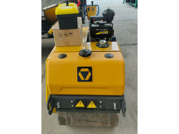 Mini válec XCMG XMR050 small double mini vibration drum vibratory road roller price: obrázek 3 Mini válec XCMG XMR050 small double mini vibration drum vibratory road roller price: obrázek 3