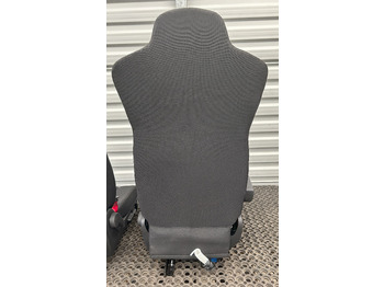 Nový Sedaček IVECO NEW SEAT IVECO S-WAY: obrázek 5 Nový Sedaček IVECO NEW SEAT IVECO S-WAY: obrázek 5