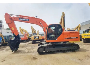 Pásové rýpadlo DOOSAN DX225LC