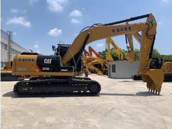 Pásové rýpadlo CATERPILLAR 323D