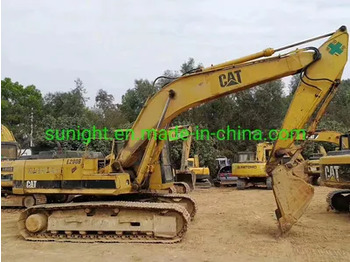 Pásové rýpadlo CATERPILLAR E200B