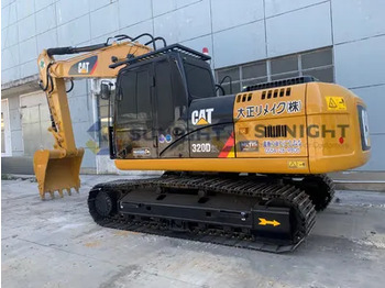 Pásové rýpadlo CATERPILLAR 320D2