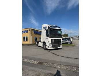 Tahač VOLVO FH 500