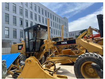 Grejdr CATERPILLAR 140K