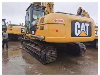 Pásové rýpadlo 2020 Caterpillar 330D: obrázek 3