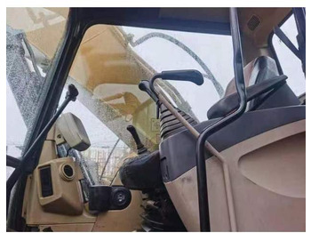Pásové rýpadlo 2020 Caterpillar 330D: obrázek 5