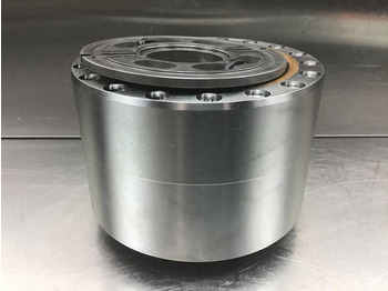 Motor a díly LIEBHERR