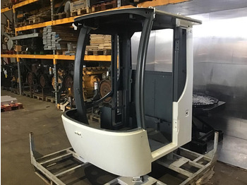 Kabina a interiér LIEBHERR