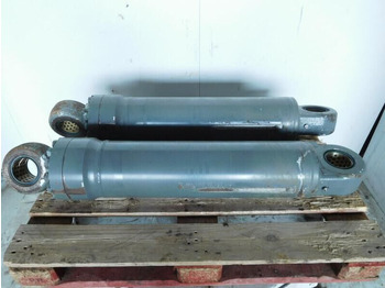 Hydraulický válec LIEBHERR