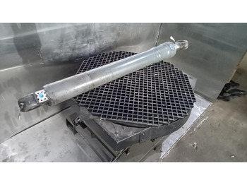 Hydraulický válec LIEBHERR