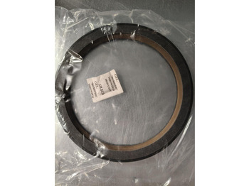 Motor a díly LIEBHERR