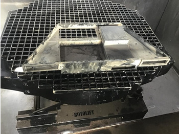 Kabina a interiér LIEBHERR