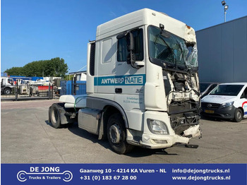 Tahač DAF XF 106 460