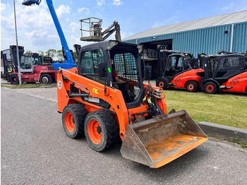 Smykový nakladač BOBCAT S450
