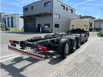 Podvozek s kabinou SCANIA P450 10x4: obrázek 5
