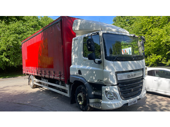 Plachtový nákladní auto DAF CF 260