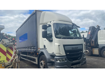 Plachtový nákladní auto DAF LF 250