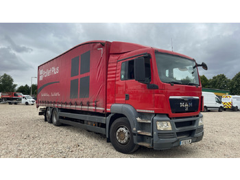 Plachtový nákladní auto MAN TGS 26.320