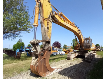 Pásové rýpadlo CASE