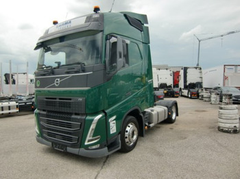 Tahač VOLVO FH 460
