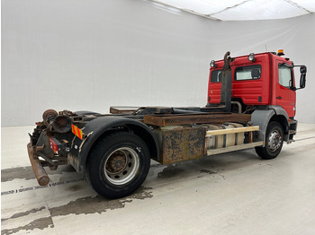 Hákový nosič kontejnerů Mercedes-Benz Atego 1828: obrázek 5