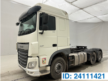 Tahač DAF XF 530