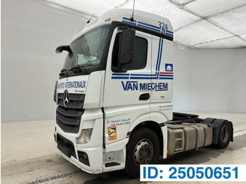 Tahač MERCEDES-BENZ Actros 1842