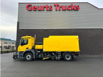 Zametací vůz MERCEDES-BENZ Arocs