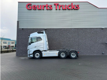 Tahač VOLVO FH16 750