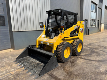 Nakladač CATERPILLAR 216B3