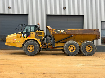 Kloubový sklápěč CATERPILLAR 745