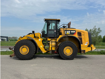 Kolový nakladač CATERPILLAR 980M