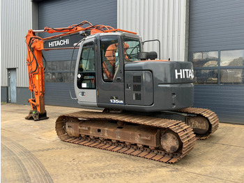 Pásové rýpadlo Hitachi ZX135US: obrázek 3