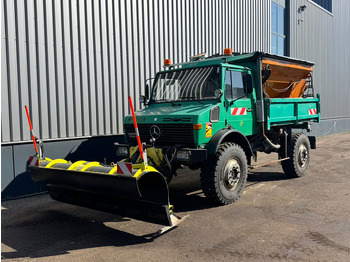 Zametací vůz UNIMOG