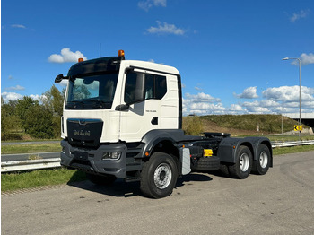 Tahač MAN TGS 33.400
