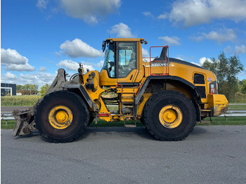 Kolový nakladač VOLVO L220H