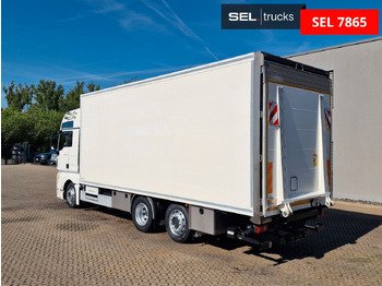 Skříňový nákladní auto MAN TGX