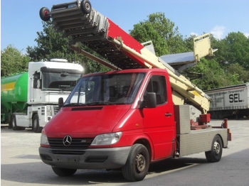 Teleskopická plošina Mercedes-Benz 311 CDi / Möbelaufzug Lift  29 m Länge: obrázek 1