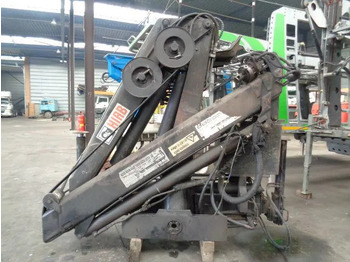 Auto s hydraulickou rukou
