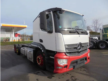 Podvozek s kabinou Mercedes-Benz Actros 2340 6X2 EUR 6: obrázek 3