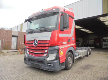 Podvozek s kabinou MERCEDES-BENZ Actros 2542