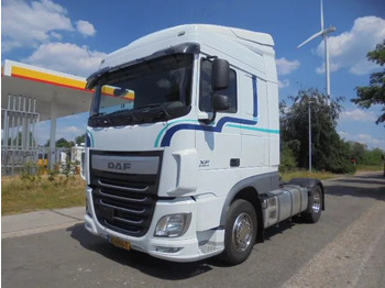 Tahač DAF XF 440