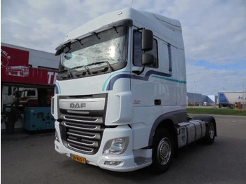 Tahač DAF XF 440