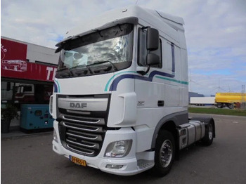 Tahač DAF XF 440