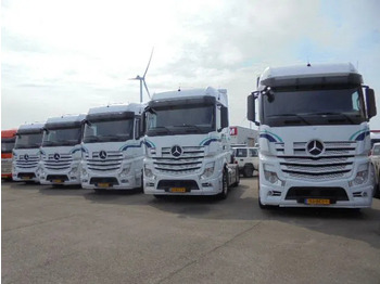 Tahač MERCEDES-BENZ Actros 1842